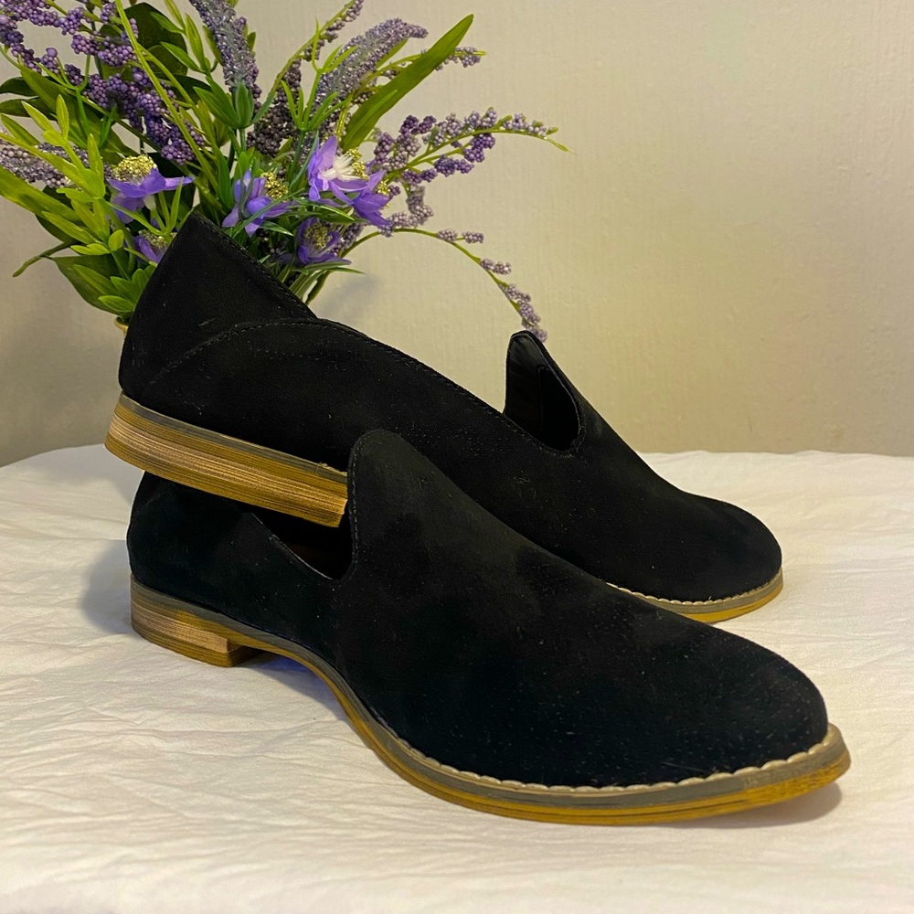 NWOT Indigo Rd. Black Loafers
